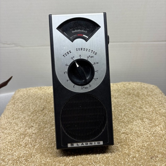 1970’s LADNIC "TUNE CONDUCTOR" TC-101 ELECTRONIC MUSICAL INSTRUMENT TUNER JAPAN - Picture 1 of 7